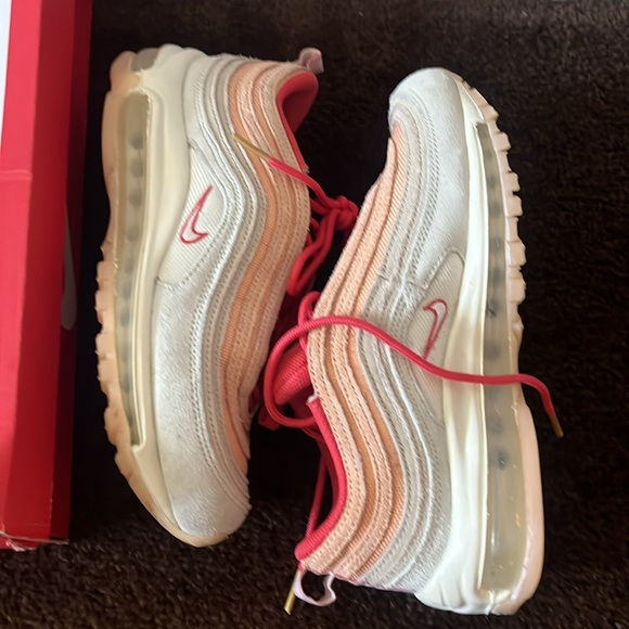 Women’s Air Max 97, size 7 ‘SISTERHOOD’ - Picture 5 of 7